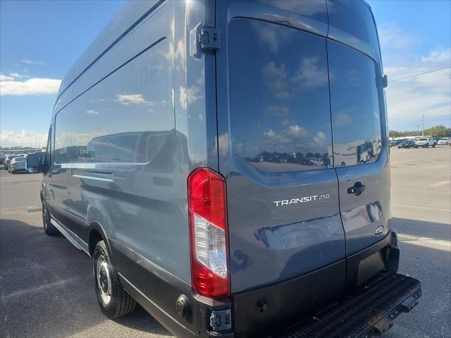 2019 ford transit-250 base