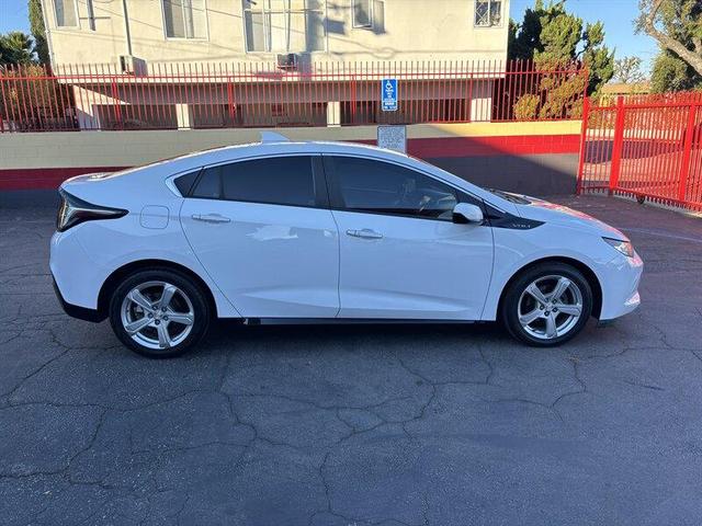 2017 chevrolet volt lt