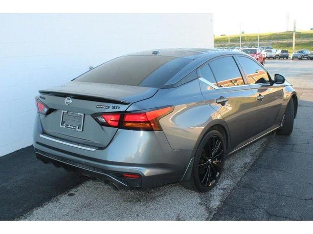 2022 nissan altima 2.5 sr