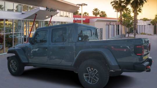 2024 Jeep Gladiator