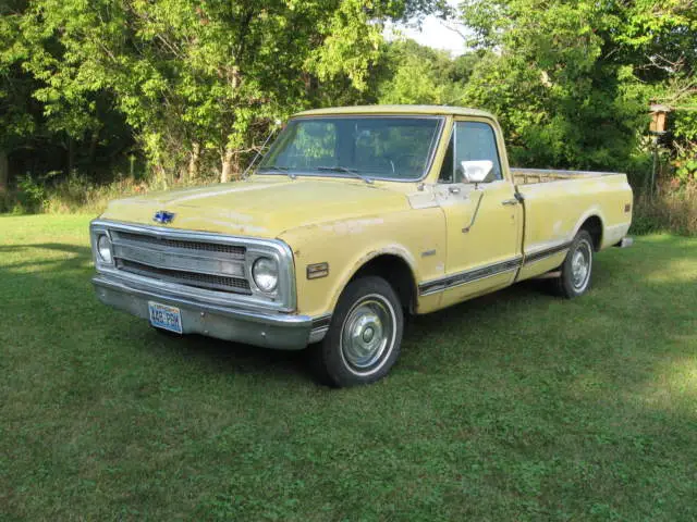 clean western truck, no reserve