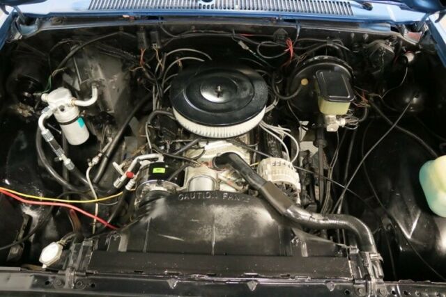 very sharp chevy pickup! fuel inj 5.0 v8, auto, a/c, ps/b, fr disc, great paint
