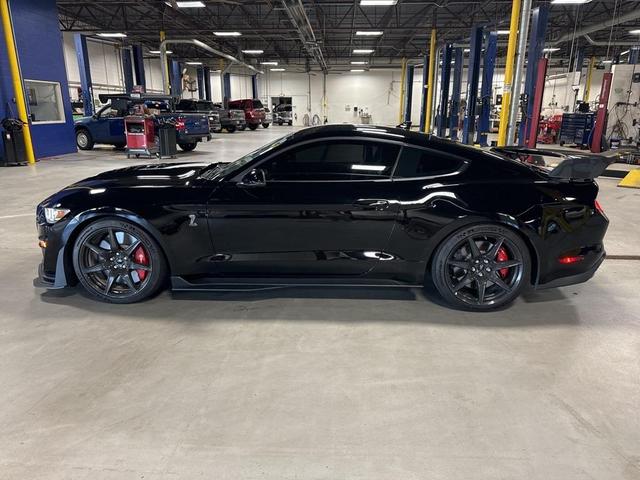 2020 ford shelby gt500 base
