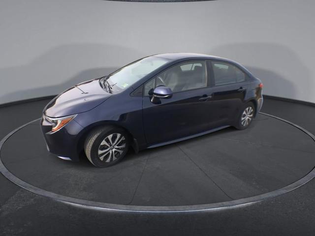 2022 toyota corolla hybrid le