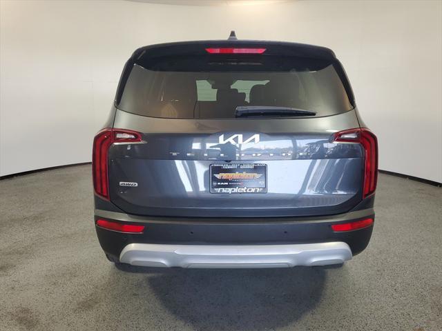 2022 kia telluride lx