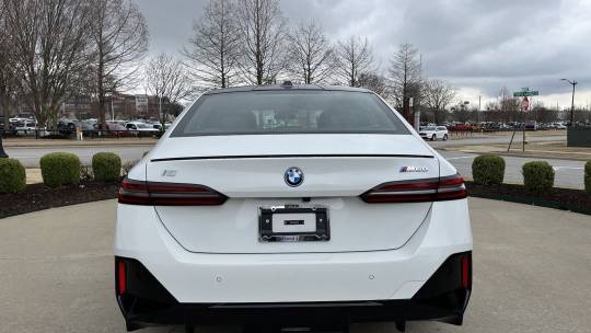 2024 BMW i5