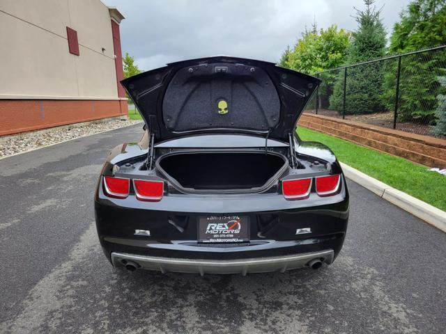 2011 chevrolet camaro 1ls