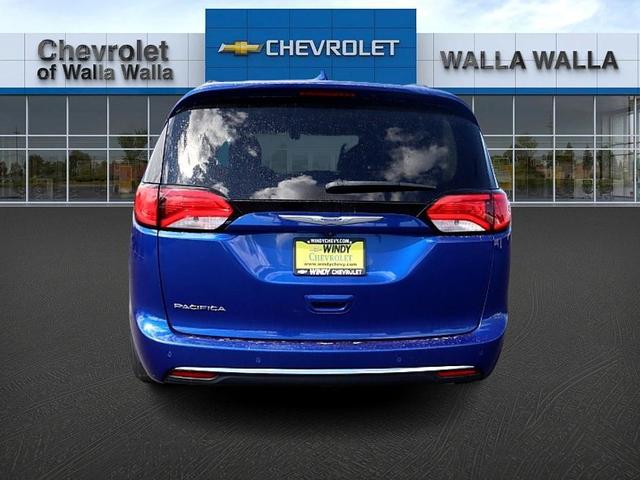 2018 chrysler pacifica touring plus