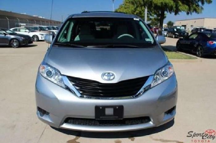 2012 toyota sienna le in dallas, tx