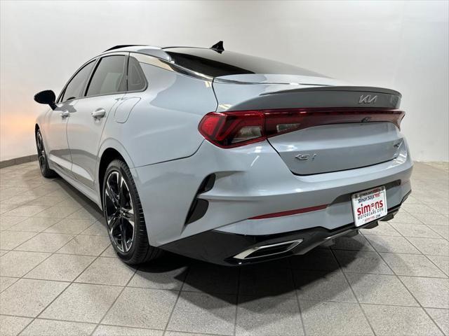 2022 kia k5 gt-line