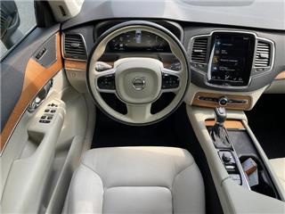 2021 Volvo XC90 t6 momentum 7-passenger