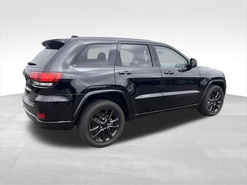 2022 jeep grand cherokee