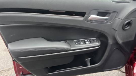 2023 Chrysler 300 touring