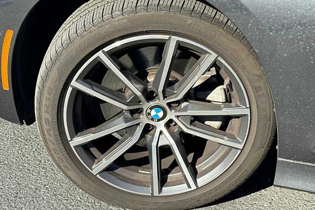 2022 bmw 330 330i