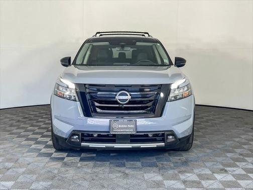 2023 nissan pathfinder