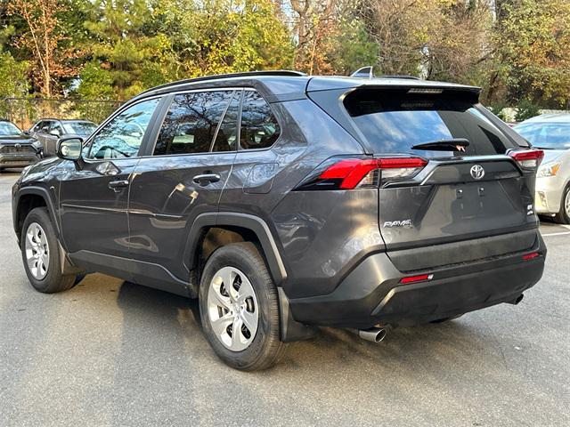 2021 toyota rav4 le