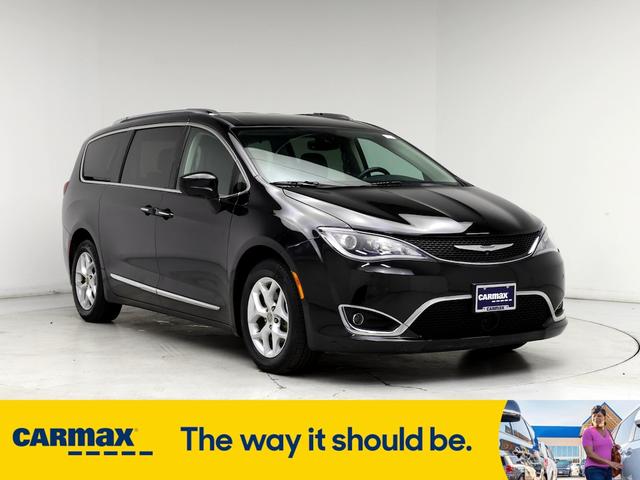 2017 chrysler pacifica touring l-plus