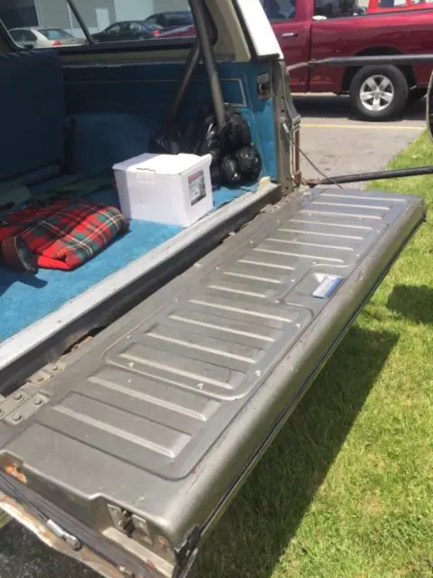 1978 chevy k5 blazer. (all original)