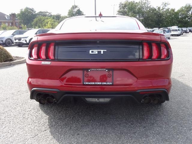 2022 ford mustang gt