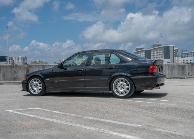1997 bmw m3 base