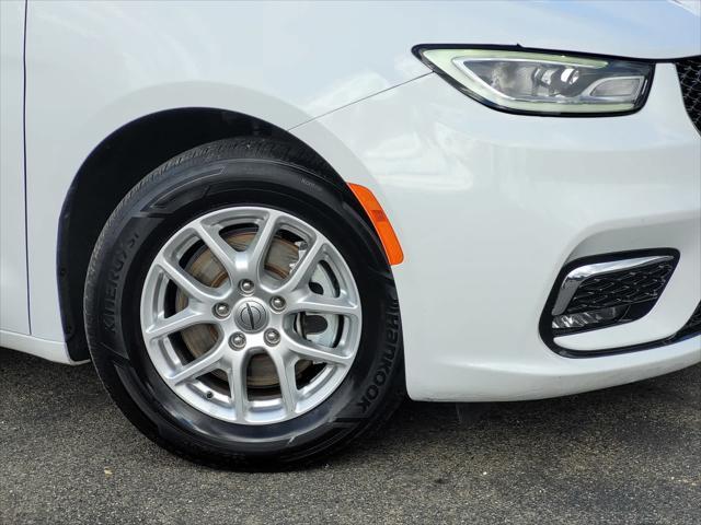 2022 chrysler pacifica touring l