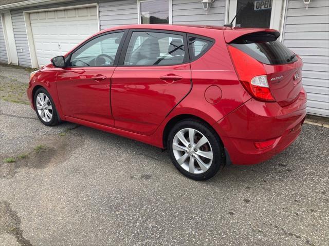 2014 hyundai accent se