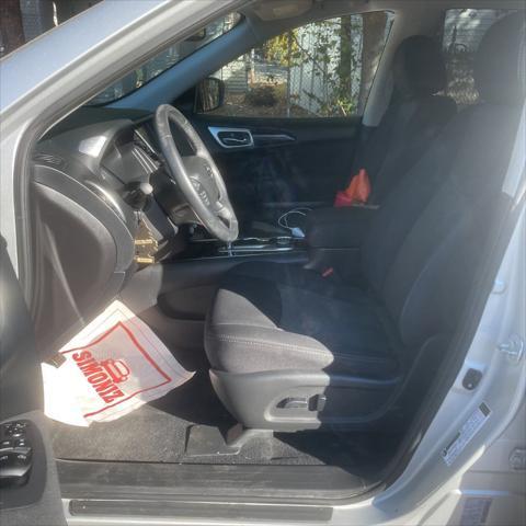 2017 nissan pathfinder sv