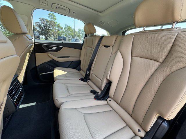 2024 audi q7 55 premium plus