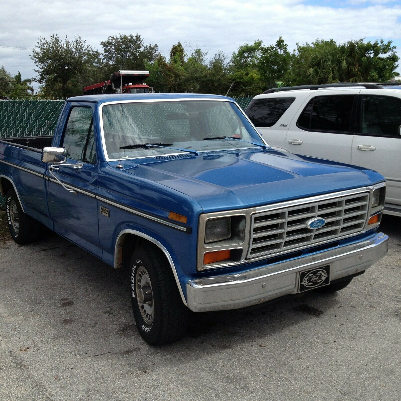 1985 ford f-150 blue regular cab long bed 2wd manual transmission pickup truck