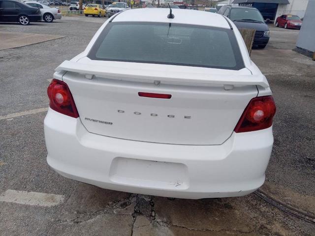 2014 dodge avenger se