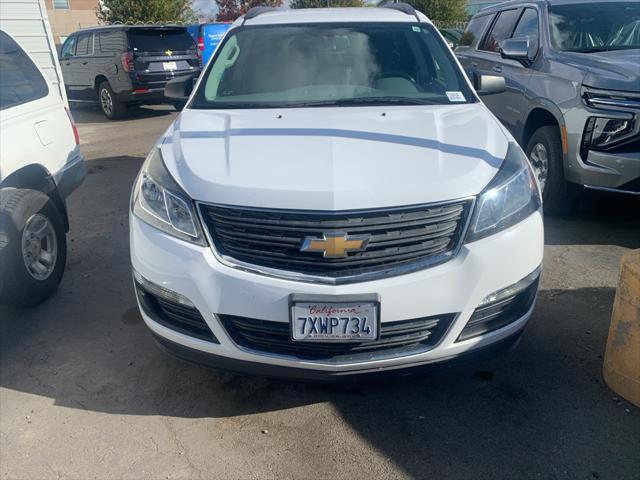 2017 chevrolet traverse ls
