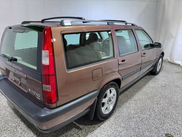1998 volvo v70 xc awd wagon 4d