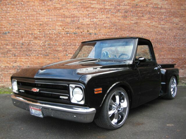 beautiful 1968 chevy pickup / show winer / nice driver