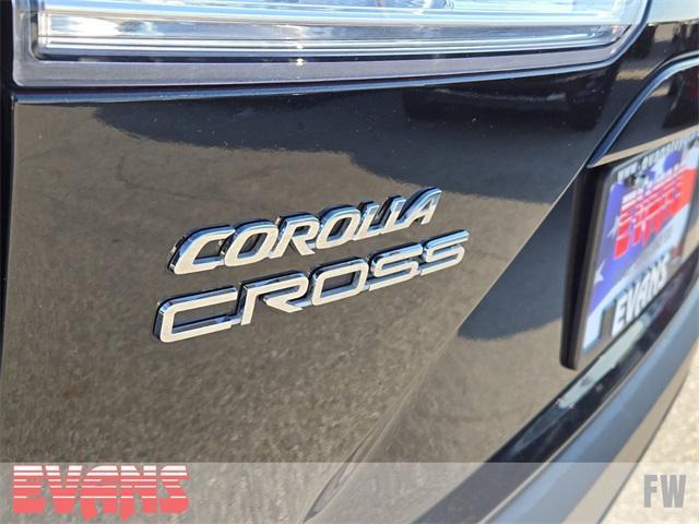 2023 toyota corolla cross le
