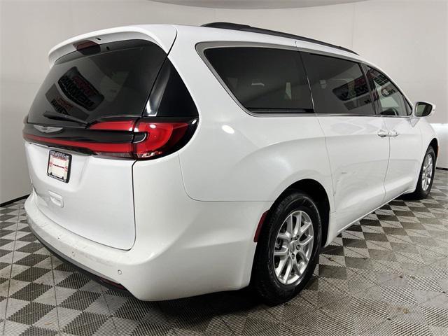2022 chrysler pacifica touring l