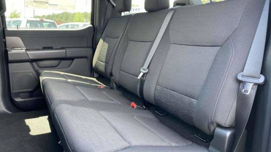 new 2024 ford f-150 xlt supercrew 5.5' box 4wd