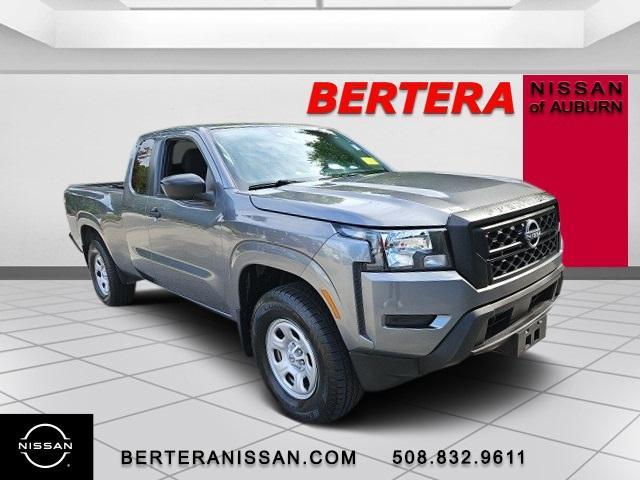 2022 nissan frontier s