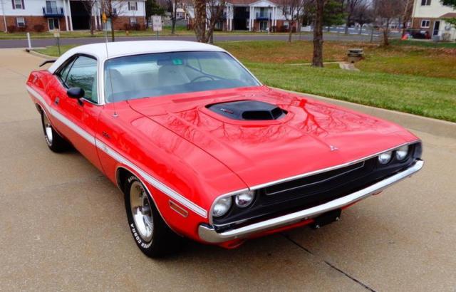 rotisserie restored 440 fuel injected 4spd shaker 4whl disc brakes a/c w@w!!!