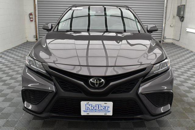 2023 toyota camry se