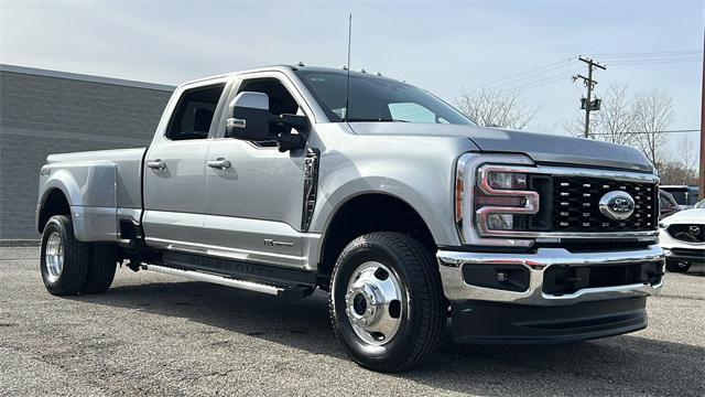 2023 ford f-350 lariat