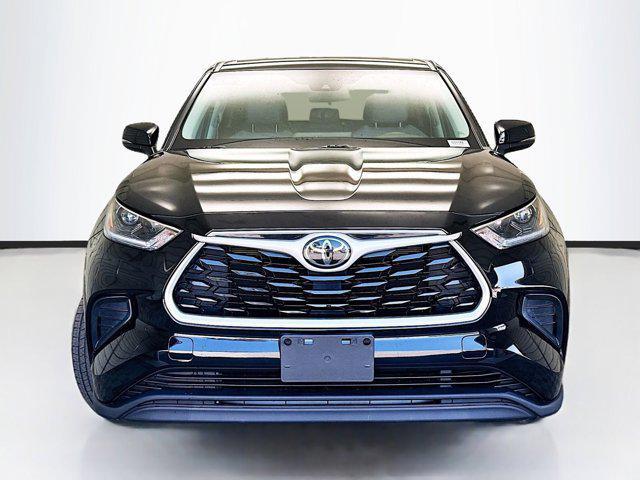 2021 toyota highlander l