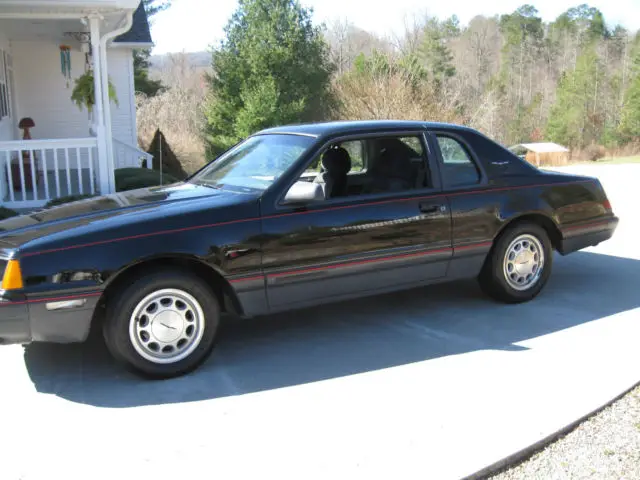 1985 ford thunderbird turbo sedan 2-door 2.3l