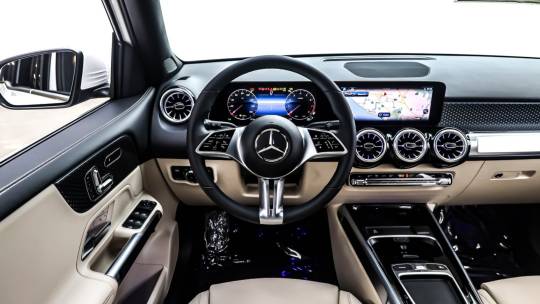 2025 Mercedes-Benz GLB
