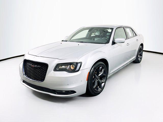 2022 chrysler 300 s