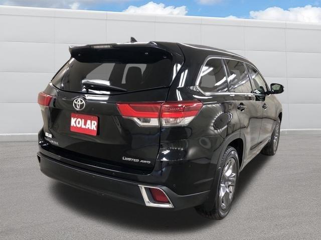 2017 toyota highlander limited platinum