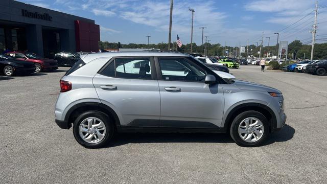 2021 hyundai venue se