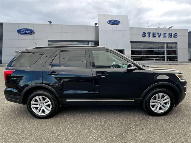 2018 ford explorer xlt
