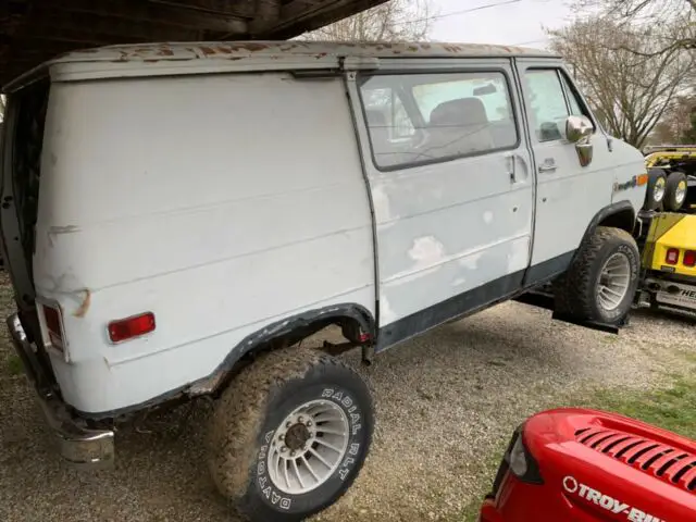 g30 4x4 van