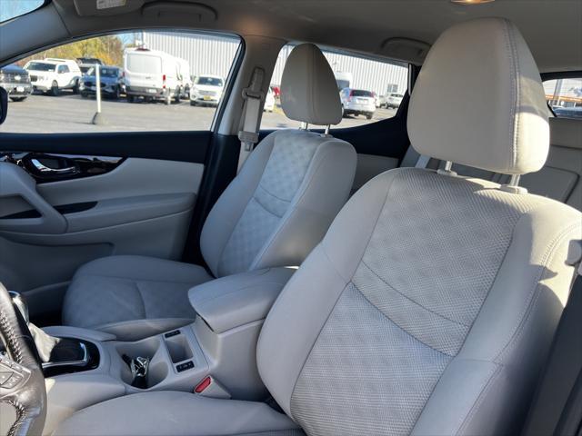 2018 nissan rogue sport sv