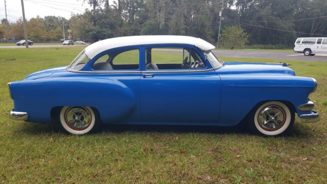 1954 chevrolet 2 door sedan